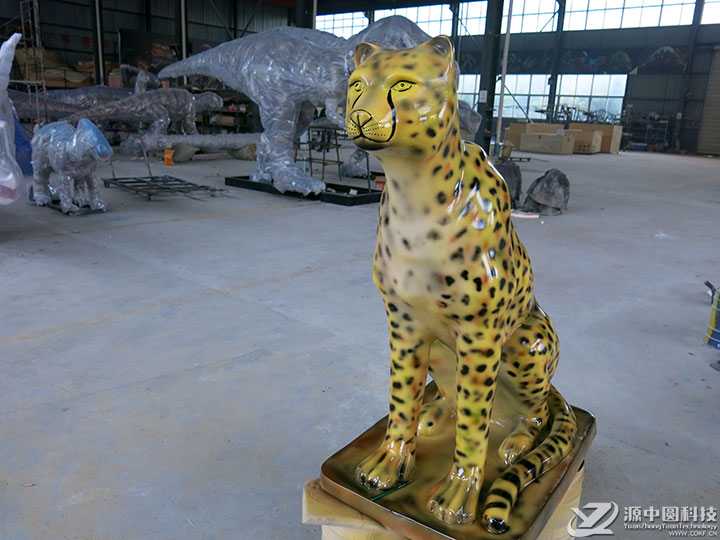 玻璃钢花豹 玻璃钢豹子 仿真豹子雕塑