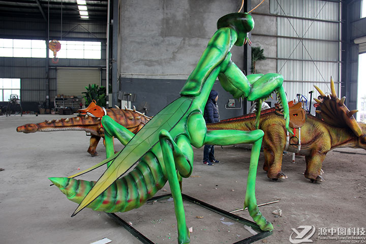 巨型昆虫雕塑模型